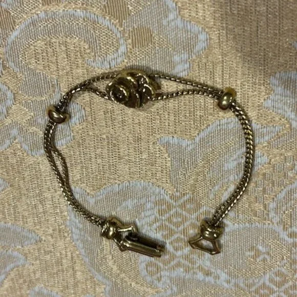 GOLDETTE Gold Tone Flower Slider Chain BRACELE - Picture 4 of 7